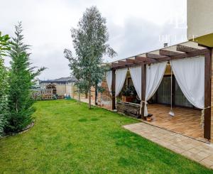 BE.LIVE COMPANY- PREDAJ- EXKLUZÍVNY- 5-IZBOVÝ DOM- EKOOSADA-  VEĽKÉ UĽANY