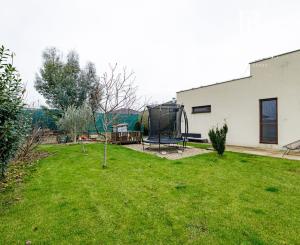 BE.LIVE COMPANY- PREDAJ- EXKLUZÍVNY- 5-IZBOVÝ DOM- EKOOSADA-  VEĽKÉ UĽANY