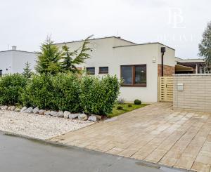 BE.LIVE COMPANY- PREDAJ- EXKLUZÍVNY- 5-IZBOVÝ DOM- EKOOSADA-  VEĽKÉ UĽANY