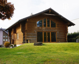 BE.LIVE COMPANY – NA PREDAJ – ORIGINÁLNY KANADSKÝ ZRUB – KRB, SAUNA - VEĽKORYSÝ POZEMOK PRI LESE - OBEC JAKUBOV 