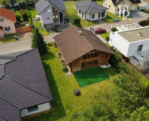 BE.LIVE COMPANY – NA PREDAJ – ORIGINÁLNY KANADSKÝ ZRUB – KRB, SAUNA - VEĽKORYSÝ POZEMOK PRI LESE - OBEC JAKUBOV 