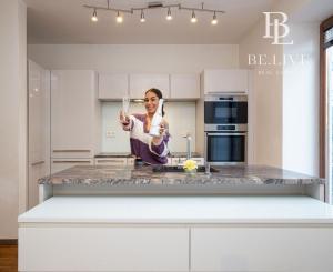 BE.LIVE COMPANY- PRENÁJOM- 5- IZBOVÝ- DOM- S BAZÉNOM- KARLOVÁ VES- BRATISLAVA 