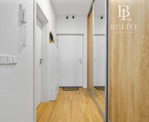 BE.LIVE COMPANY | NA PREDAJ | MODERNÝ 1-IZBOVÝ BYT | KOMPLETNE ZARIADENÝ | BALKÓN | KOBKA V CENE | TEHELNÉ POLE – BAJKALSKÁ