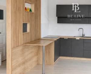 BE.LIVE COMPANY – PRENÁJOM – PRIESTRANNÝ APARTMÁN V NOVOSTAVBE BUNGALOVU – ZÁHRADA – PARKOVANIE – ZOHOR