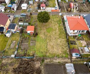 BE.LIVE COMPANY- PREDAJ- SLNEČNÝ- STAVEBNÝ POZEMOK - TICHÁ LOKALITA - BLÍZKO CENTRA - MALACKY