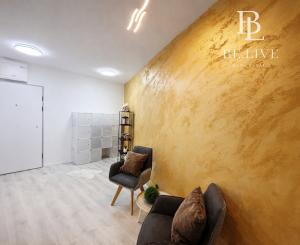 OFF PONUKA - NA PREDAJ – KOMPLETNE ZARIADENÝ 1-IZBOVÝ APARTMÁN S LOGGIOU – NOVOSTAVBA RENDEZ – RAČA