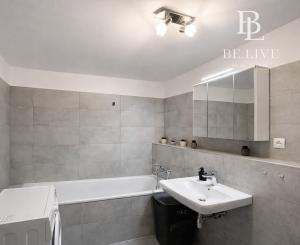 OFF PONUKA - NA PREDAJ – KOMPLETNE ZARIADENÝ 1-IZBOVÝ APARTMÁN S LOGGIOU – NOVOSTAVBA RENDEZ – RAČA