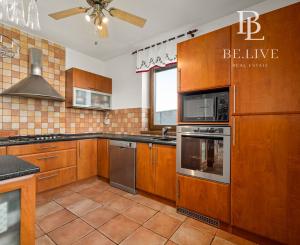 BE.LIVE COMPANY- PREDAJ- 4-IZBOVÝ- RODINNÝ DOM- S GARÁŽOU- VÍRIVKOU- VEĽKOU ZÁHRADOU- TUREŇ- SENEC