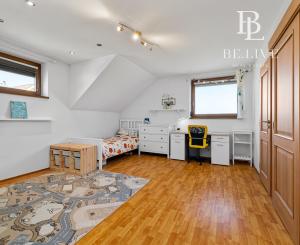 BE.LIVE COMPANY- PREDAJ- 4-IZBOVÝ- RODINNÝ DOM- S GARÁŽOU- VÍRIVKOU- VEĽKOU ZÁHRADOU- TUREŇ- SENEC