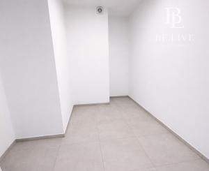 BE.LIVE COMPANY- NA PREDAJ – NADŠTANDARDNÝ 4-IZBOVÝ BYT PO KOMPLETNEJ REKONŠTRUKCII – GARÁŽOVÉ STÁTIE A PIVNICA V CENE - CUBICON - KARLOVA VES