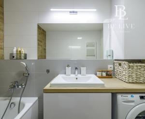 BE.LIVE COMPANY | NA PREDAJ | ŠTÝLOVÝ 1-IZBOVÝ BYT | ZARIADENÝ NA MIERU | BALKÓN | KOBKA V CENE | TEHELNÉ POLE - BAJKALSKÁ