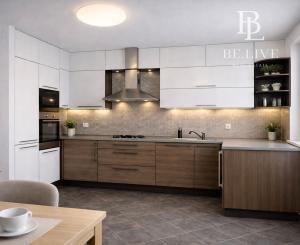 BE.LIVE COMPANY - NA PREDAJ – VEĽKORYSÝ 3-IZBOVÝ BYT S 4 BALKÓNMI – VEĽKÁ PIVNICA - PARKING - STUPAVA, DLHÁ ULICA