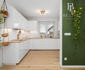 BE.LIVE COMPANY- 4-IZBOVÝ- DIZAJNOVÝ-BUNGALOV- BAZÉN- MILOSLAVOV