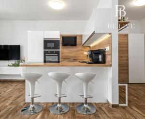 BE.LIVE COMPANY- PREDAJ- 2- IZBOVÝ- DIZAJNOVÝ- BYT-KLIMATIZÁCIA- PARKOVACIE STÁTIA-NOVÁ DEDINKA