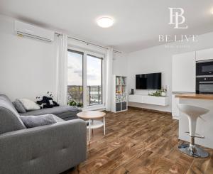 BE.LIVE COMPANY- PREDAJ- 2- IZBOVÝ- DIZAJNOVÝ- BYT-KLIMATIZÁCIA- PARKOVACIE STÁTIA-NOVÁ DEDINKA