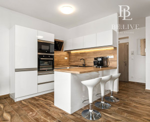 BE.LIVE COMPANY- PREDAJ- 2- IZBOVÝ- DIZAJNOVÝ- BYT-KLIMATIZÁCIA- PARKOVACIE STÁTIA-NOVÁ DEDINKA