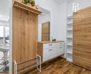 BE.LIVE COMPANY- PREDAJ- 2- IZBOVÝ- DIZAJNOVÝ- BYT-KLIMATIZÁCIA- PARKOVACIE STÁTIA-NOVÁ DEDINKA