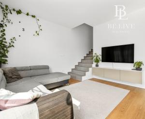 BE.LIVE COMPANY- PREDAJ- RODINNÝ DOM- TERASA- ZÁHRADA- MALINOVO- TRI VODY 