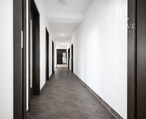 BE.LIVE COMPANY - NA PREDAJ – VEĽKORYSÝ 3-IZBOVÝ BYT S 4 BALKÓNMI – VEĽKÁ PIVNICA - PARKING - STUPAVA, DLHÁ ULICA