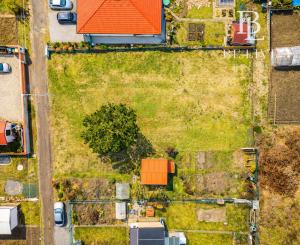 BE.LIVE COMPANY – NA PREDAJ SLNEČNÝ POZEMOK - TICHÁ LOKALITA - BLÍZKO CENTRA - MALACKY