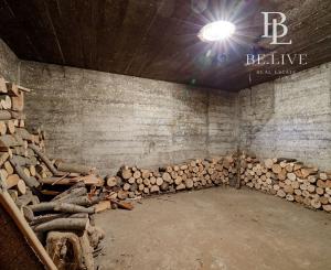 BE.LIVE COMPANY – PREDAJ – RODINNÝ DOM NA VÝNIMOČNE VEĽKOM POZEMKU 2 287 m²– VLKY PRI TOMÁŠOVE