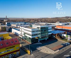BE.LIVE COMPANY– PRENÁJOM– ADMINISTRATÍVNA BUDOVA– SHOWROOM- KANCELÁRIE- NOVOZÁMOCKÁ, NITRA
