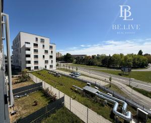 BE.LIVE COMPANY- NA PRENÁJOM- 2-IZBOVÝ BYT- TERASA- GARÁŽOVÉ STÁTIE- RAČA- EDUARDA WENZLA- RENDEZ 