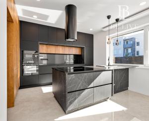 BE.LIVE COMPANY- PREDAJ- 4-IZBOVÝ MODERNÝ BUNGALOV S BAZÉNOM- MILOSLAVOV