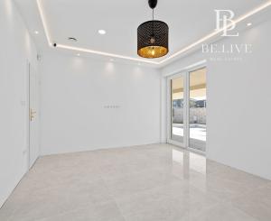 BE.LIVE COMPANY- PREDAJ- 4-IZBOVÝ MODERNÝ BUNGALOV S BAZÉNOM- MILOSLAVOV