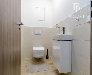 REZERVOVANÝ- BE.LIVE COMPANY – MODERNÝ 2-IZBOVÝ BYT - ARCHITEKTONICKÝ DIZAJN – S DVOMA BALKÓNMI – NOVOSTAVBA – TEHELNÉ POLE- BRATISLAVA 