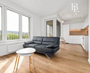 BE.LIVE COMPANY- NA PREDAJ- NOVÝ- KOMPLETNE ZARIADENÝ- 1-IZBOVÝ BYT- S MOŽNOSŤOU ÚPRAVY NA 1,5-IZBOVÝ- BORY NOVÝ DVOR- MICHALA BUČIČA 