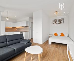 BE.LIVE COMPANY- NA PREDAJ- NOVÝ- KOMPLETNE ZARIADENÝ- 1-IZBOVÝ BYT- S MOŽNOSŤOU ÚPRAVY NA 1,5-IZBOVÝ- BORY NOVÝ DVOR- MICHALA BUČIČA 