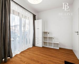 BE.LIVE COMPANY- PREDAJ- 4-IZBOVÝ- RODINNÝ DOM- 3-PARKOVACIE STÁTIA- TERASA- ZÁHRADA- MALINOVO- TRI VODY 