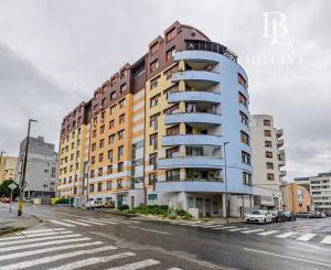 BE.LIVE COMPANY- PRENÁJOM- 3- IZBOVÝ PRIESTRANNÝ BYT- KOMPLETNE ZARIADENÝ- GARÁŽOVÉ STÁTIE- MATEJKOVA- BRATISLAVA