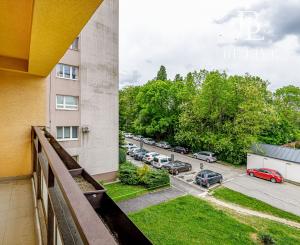 BE.LIVE COMPANY- NA PREDAJ- 3- IZBOVÝ BYT- KOMPLETNÁ REKONŠTRUKCIA- LOGGIA- PIVNIČNÁ KOBKA- NOBELOVA ULICA- BRATISLAVA