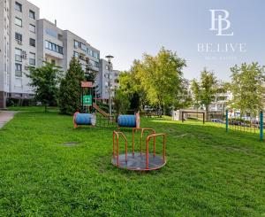BE.LIVE COMPANY- NA PRENÁJOM- KRÁSNY- 3-IZBOVÝ BYT- 99m2- PARKOVACIE MIESTO- STARÉ MESTO- MARTINENGOVA ULICA