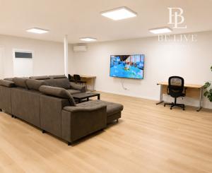 BE.LIVE COMPANY- NA PREDAJ- 1000m2- KOMERČNÝ PRIESTOR- POLYFUNKČNÁ BUDOVA- RUŽINOV- KOMÁRŇANSKÁ ULICA 