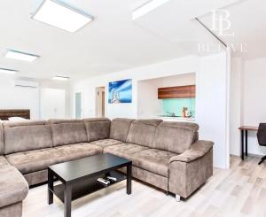BE.LIVE COMPANY- NA PREDAJ- 1000m2- KOMERČNÝ PRIESTOR- POLYFUNKČNÁ BUDOVA- RUŽINOV- KOMÁRŇANSKÁ ULICA 