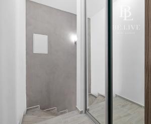 BE.LIVE COMPANY- PREDAJ- PRIESTRANNÝ- 3- IZBOVÝ BYT- BALKÓN-PARKOVACIE MIESTO- DUNAJSKÁ ULICA- BERNOLÁKOVO