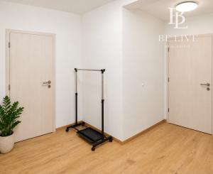  BE.LIVE COMPANY- NA PRENÁJOM- PRIESTRANNÝ- 3-IZBOVÝ BYT- S TERASOU- LANGSFELDOVA ULICA- STARÉ MESTO- BRATISLAVA