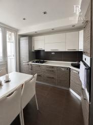 OFF PONUKA – NA PREDAJ – PRIESTRANNÝ 3-IZBOVÝ BYT – 69 m² + LODŽIA – KLIMATIZÁCIA – BUDATÍNSKA – PETRŽALKA