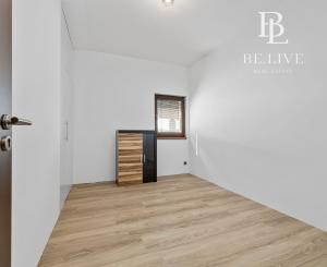 BE.LIVE COMPANY | PREDAJ | 4- IZBOVÝ HAUSBÓT | CELOROČNE OBÝVATEĽNÝ |  10 MINÚT OD MESTA