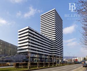 PREDANÝ - BE.LIVE COMPANY- MODERNÝ 2-IZBOVÝ BYT - ARCHITEKTONICKÝ DIZAJN – S DVOMA BALKÓNMI – NOVOSTAVBA – TEHELNÉ POLE- BRATISLAVA