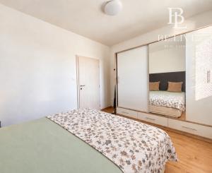 BE.LIVE COMPANY- NA PRENÁJOM- 3-IZBOVÝ BYT- TERASA- PARKOVACIE STÁTIE- LANGSFELDOVA ULICA- STARÉ MESTO- BRATISLAVA