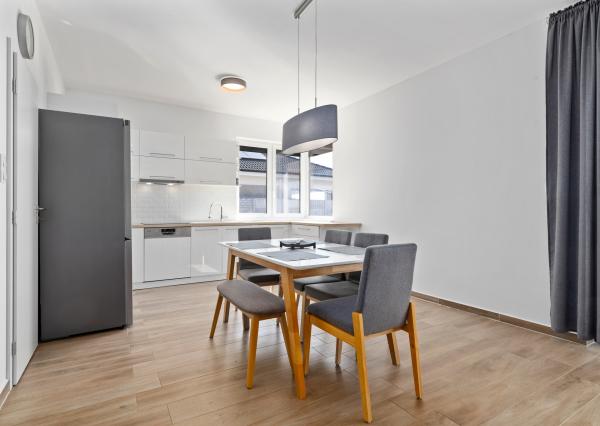 PREDANÉ- 4 IZBOVÝ- BUNGALOV-109m2- MILOSLAVOV