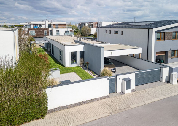 REZERVOVANÉ-PREDAJ- 5-IZBOVÝ- BUNGALOV- GARDENS- SENEC