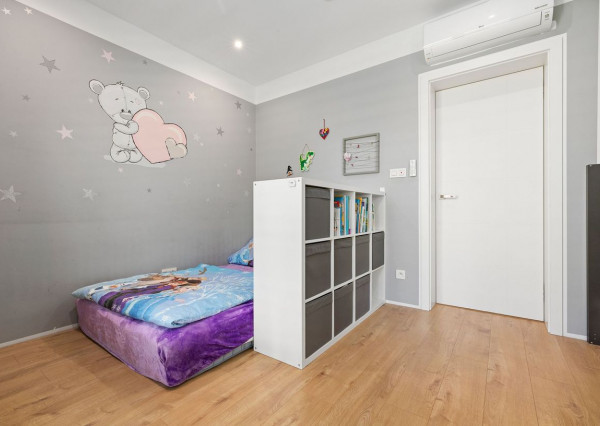 REZERVOVANÉ-PREDAJ- 5-IZBOVÝ- BUNGALOV- GARDENS- SENEC