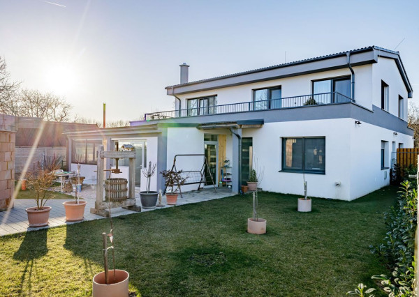 AKCIA!!! PREDAJ- MODERNÝ- 4-IZBOVÝ- BYT-105m2- ŠAMORÍN- BÁČ