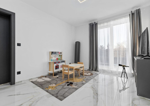 AKCIA!!! PREDAJ- MODERNÝ- 4-IZBOVÝ- BYT-105m2- ŠAMORÍN- BÁČ