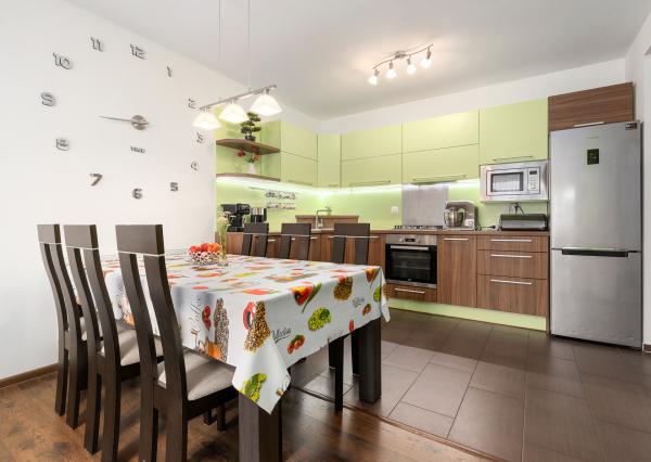 PREDANÉ -NA PREDAJ- KRÁSNY- 3-IZBOVÝ BYT- 74M2- SENEC